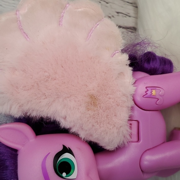 My Little Pony: A New Generation Singing Star Princess Petals Pony Pegasus 8" - Picture 4 of 14